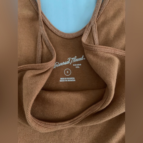 NEW Universal Thread Tank Top - Picture 2 of 2